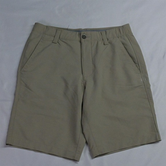 Under armour 32 x 9" Khaki Loose Fit Match Play Flex 1253487 Golf Shorts - Picture 1 of 7